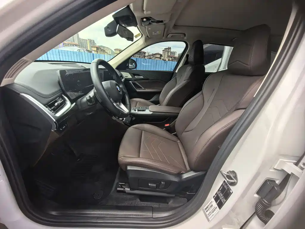 BMW X1 — миниатюра 10