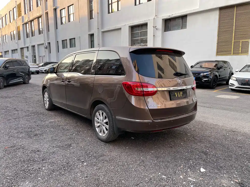 Buick GL8 — миниатюра 18
