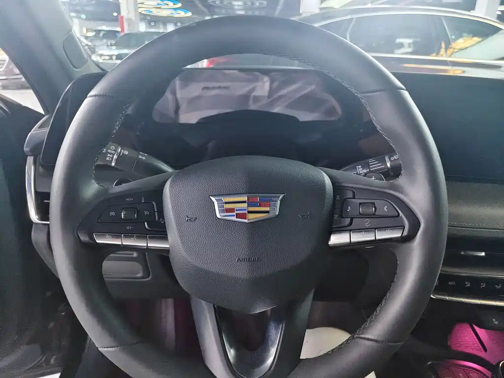 Cadillac CT5 — миниатюра 5