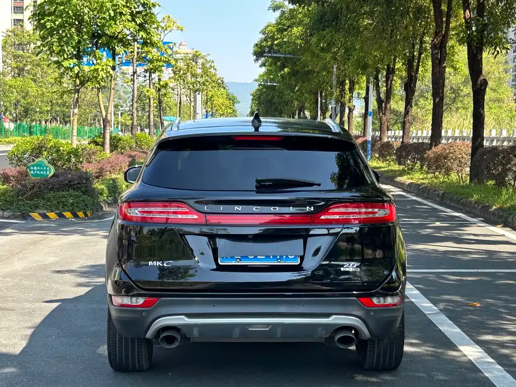 Lincoln MKC — миниатюра 9