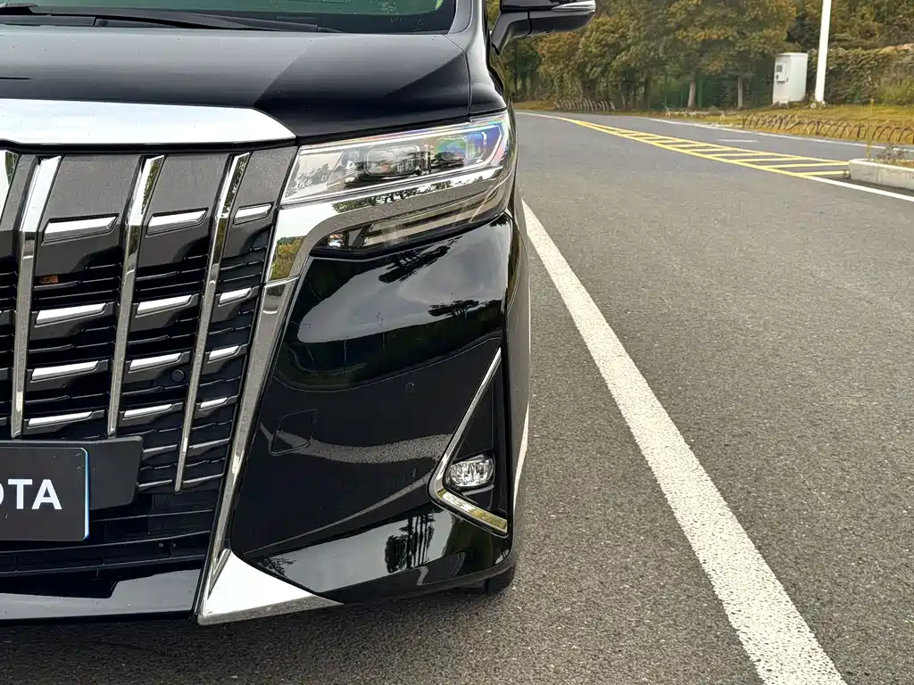 Toyota Alphard 2020 2.5L Luxury