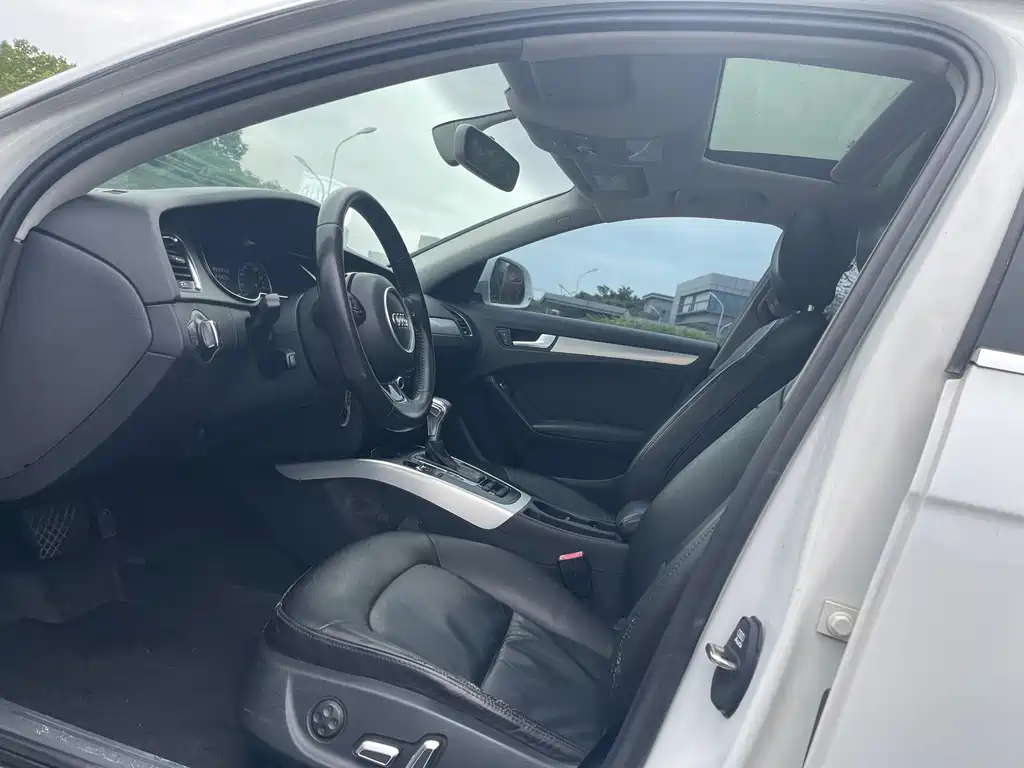 Audi A4L — миниатюра 4