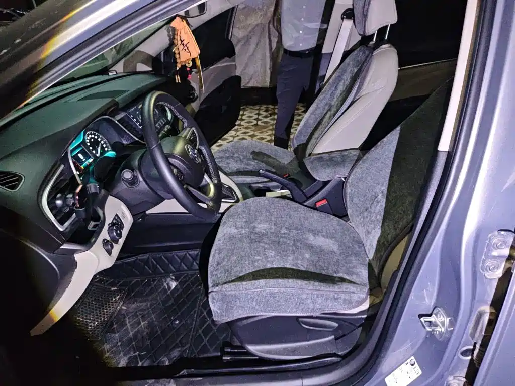 Buick Excelle — миниатюра 17