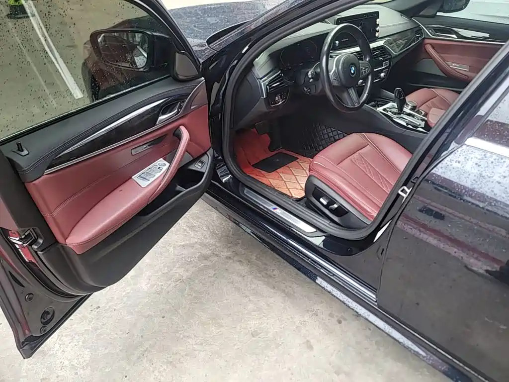 BMW 5 Series — миниатюра 16