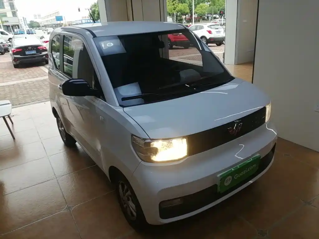 Wuling MINIEV — миниатюра 4
