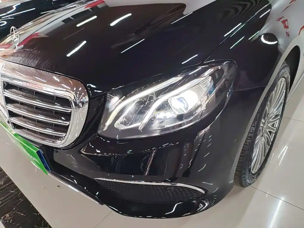 Mercedes-Benz E-Class — миниатюра 24
