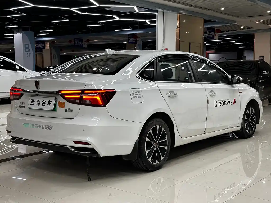 Roewe i6 2019 PLUS 50T 4G Luxury