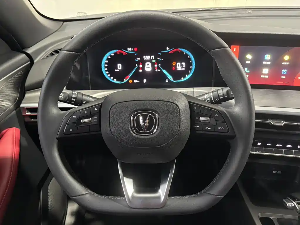 Changan CS35PLUS — миниатюра 11