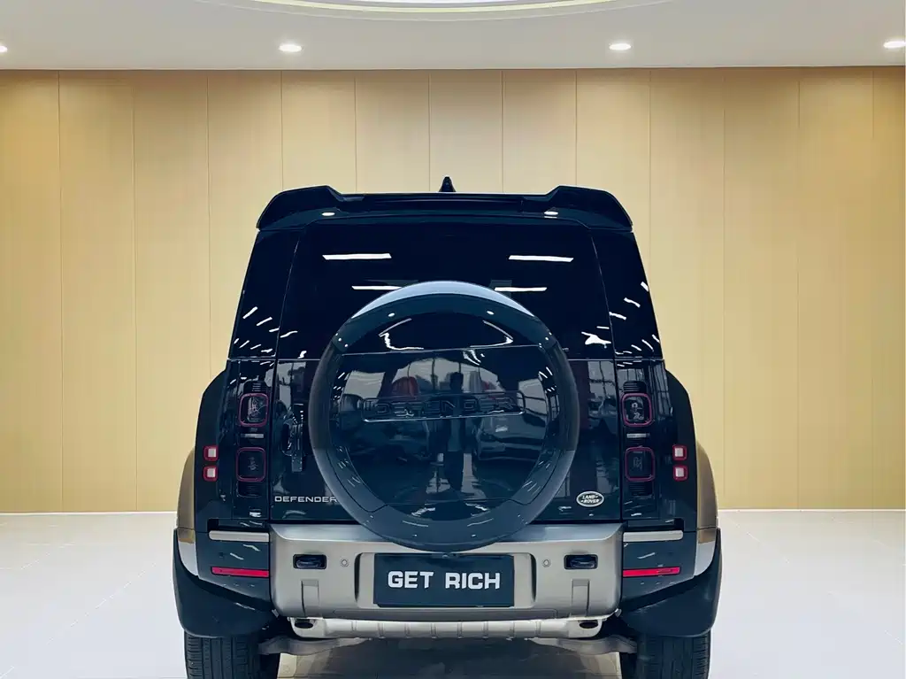 Land Rover Defender — миниатюра 8