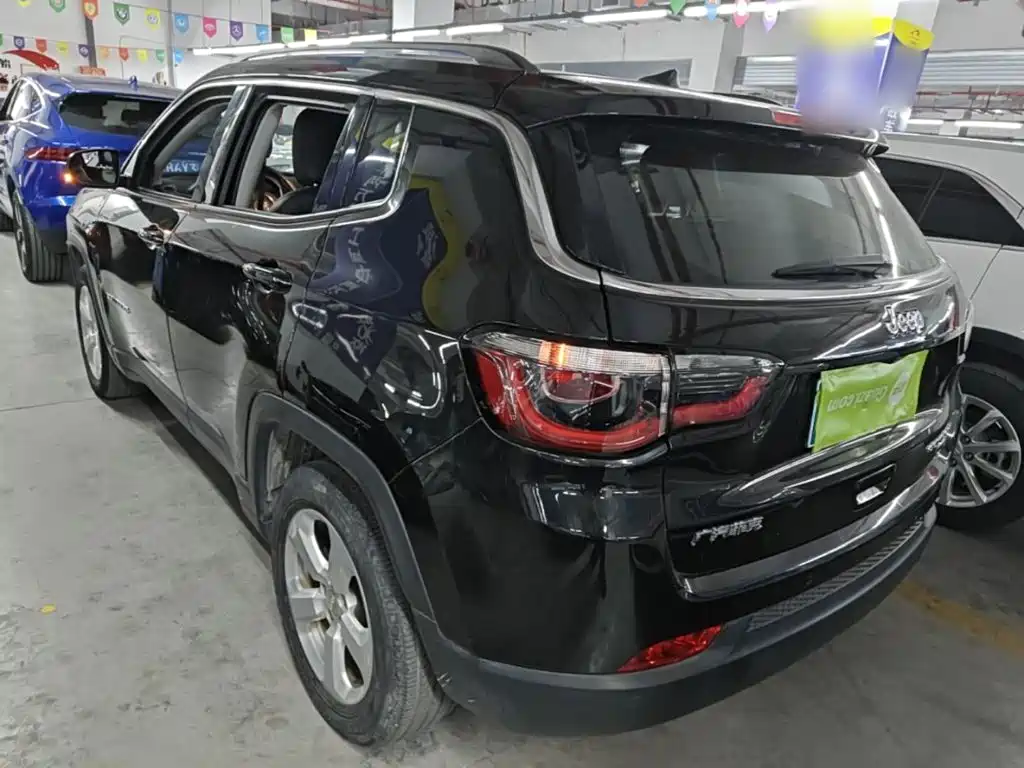 Jeep Compass — миниатюра 5