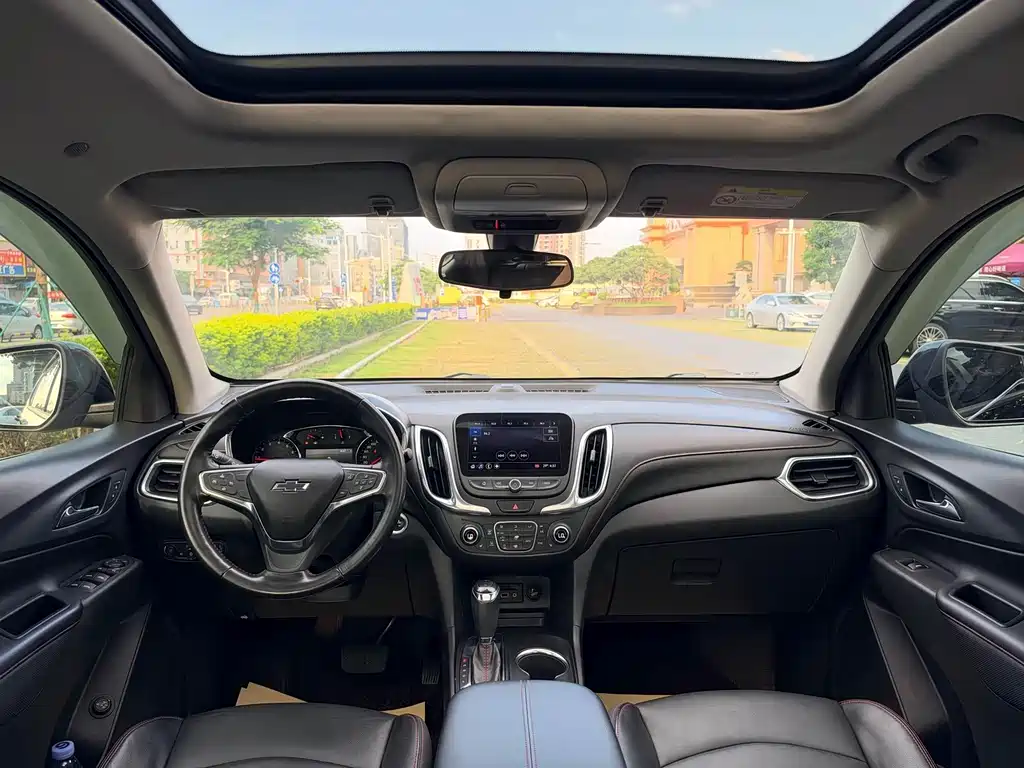 Chevrolet Equinox — миниатюра 10