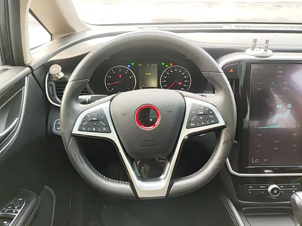 BYD MAX — миниатюра 11