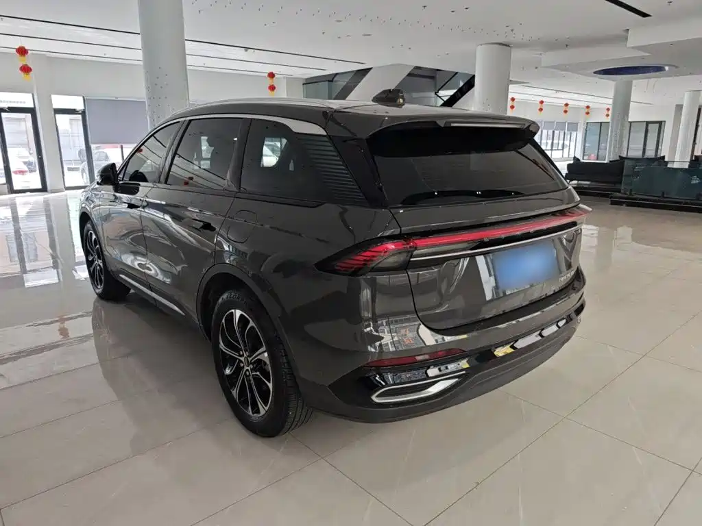 Lincoln Nautilus — миниатюра 11