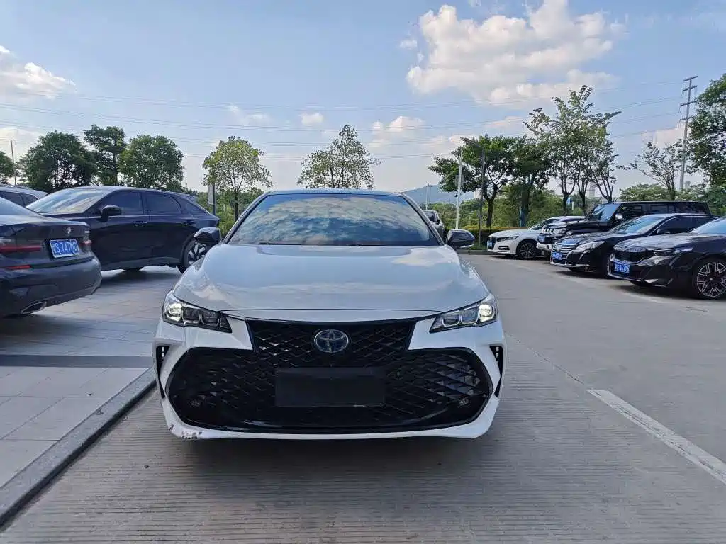 Toyota Avalon — миниатюра 2
