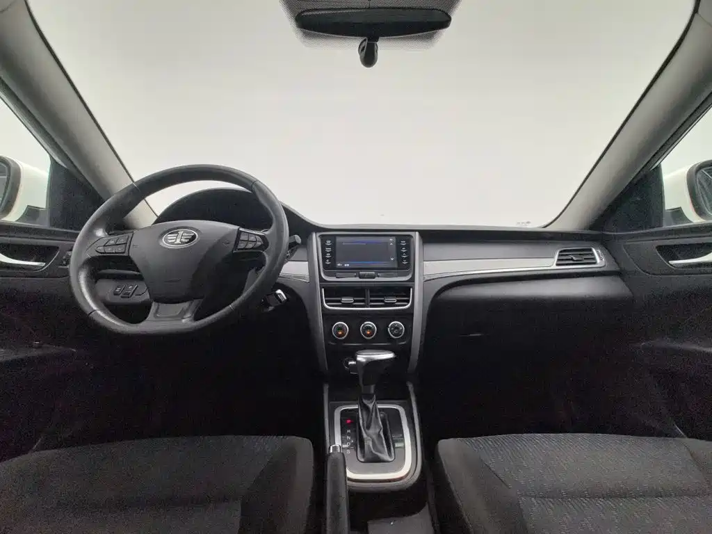 Bestune B30 — миниатюра 5