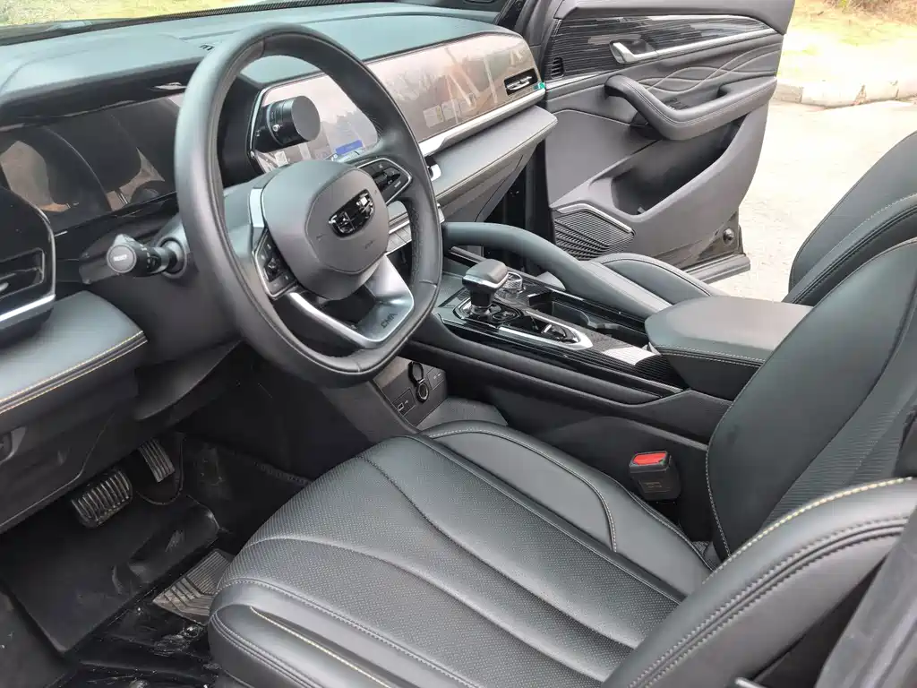 Geely Xingyue L — миниатюра 8