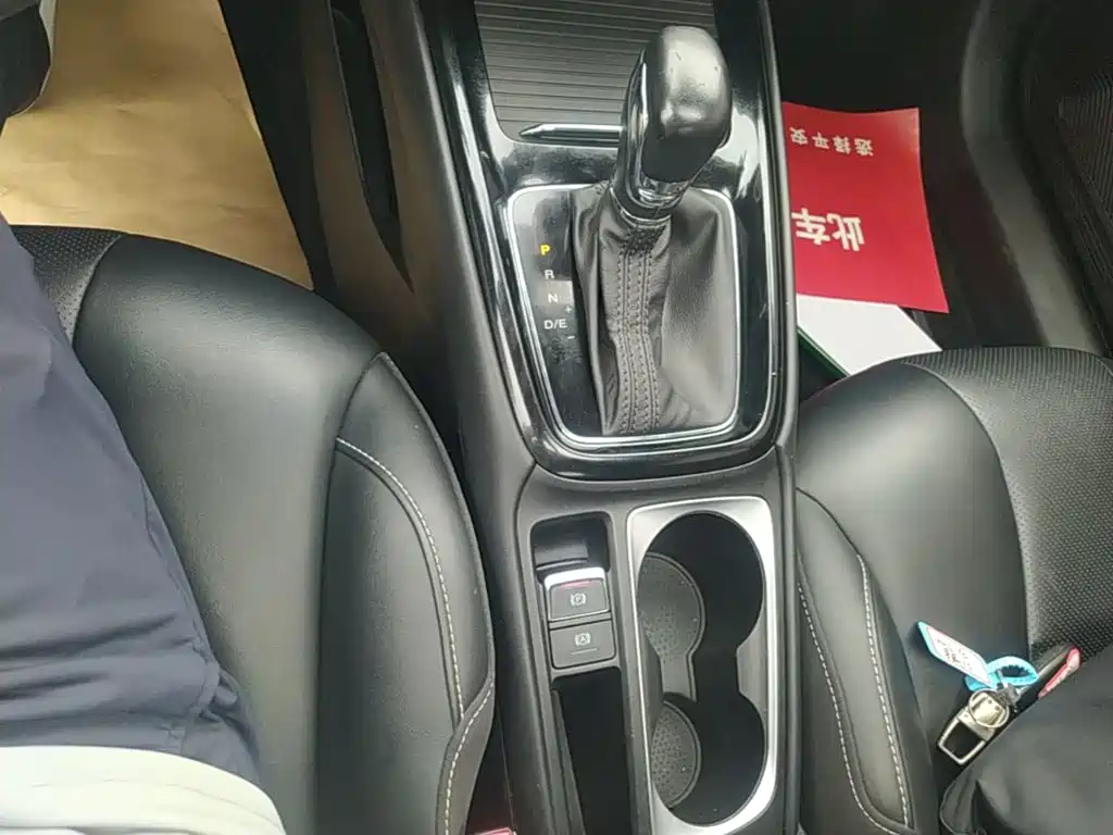 Roewe i5 — миниатюра 14