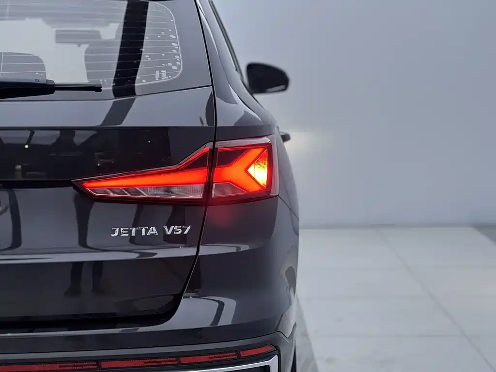 JETTA VS7
