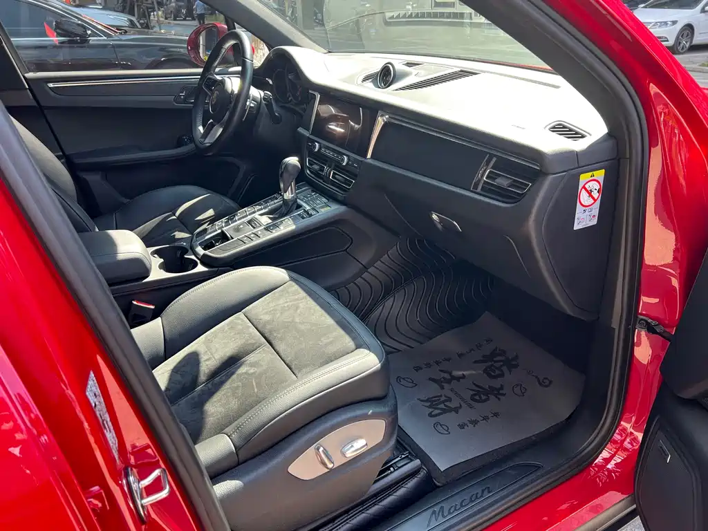Porsche Macan — миниатюра 31