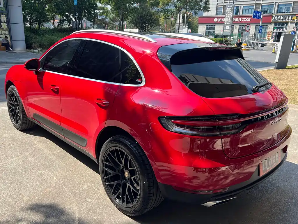 Porsche Macan — миниатюра 7