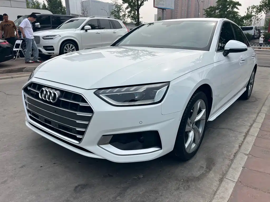 Audi A4L 2020