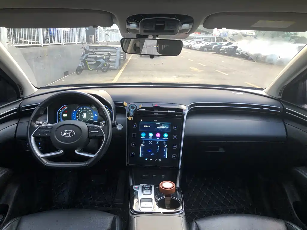 Hyundai Tucson — миниатюра 16