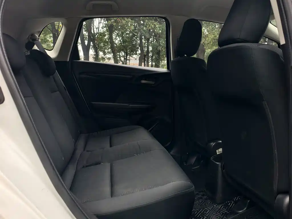 Honda Fit — миниатюра 4