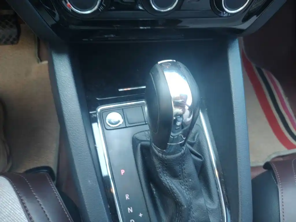 Volkswagen Sagitar — миниатюра 15