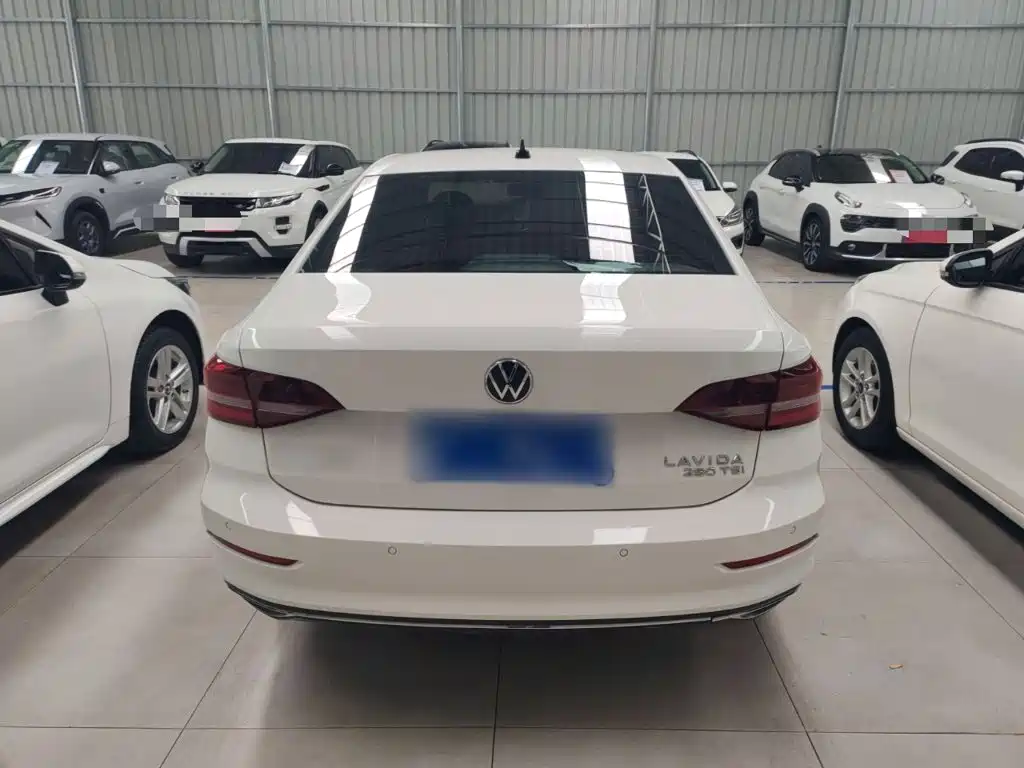Volkswagen Lavida — миниатюра 4