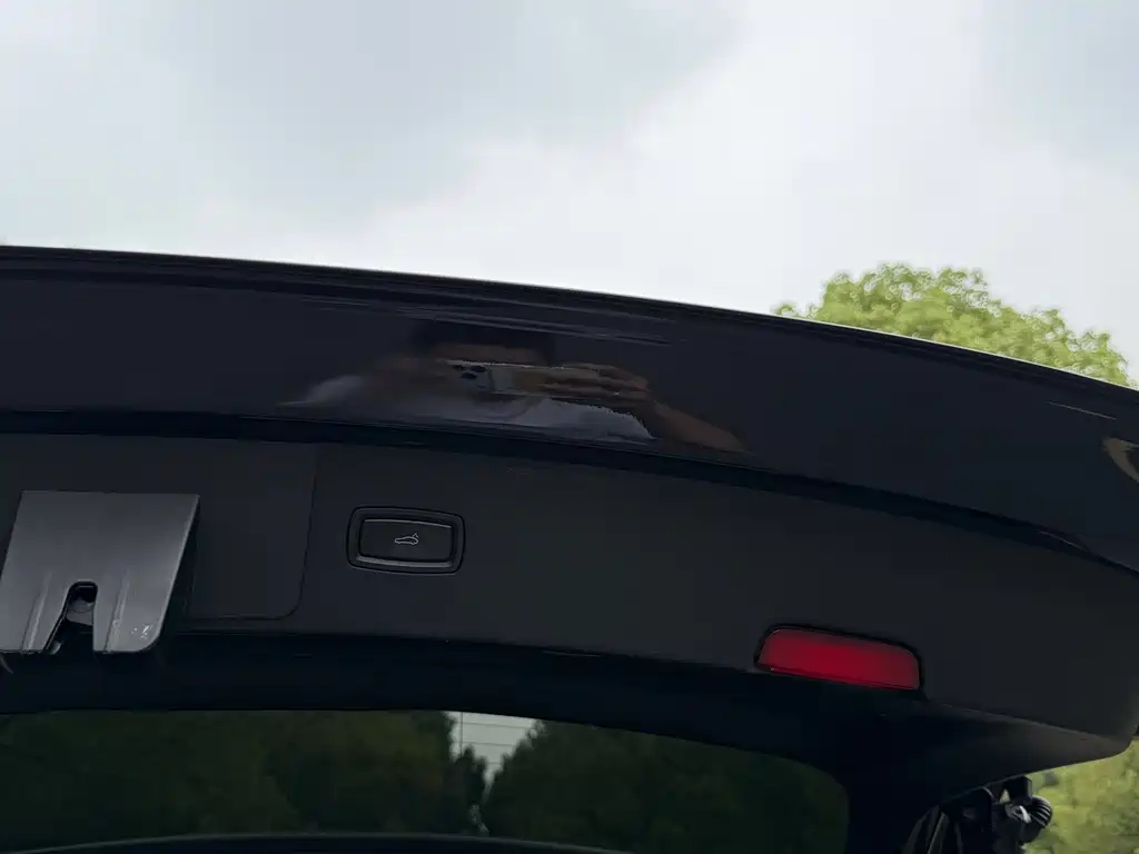 Porsche Cayenne — миниатюра 19