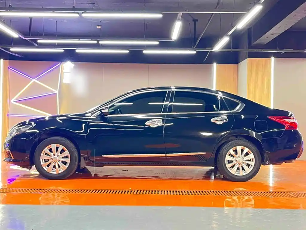 Nissan Teana — миниатюра 6