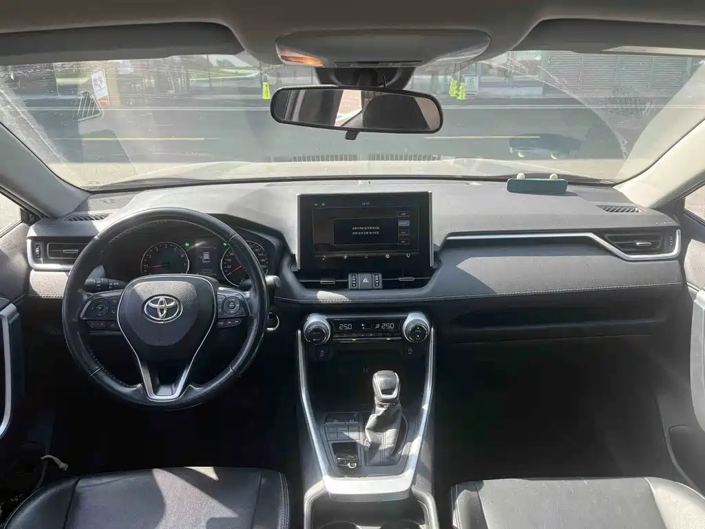 Toyota Wildlander — миниатюра 4
