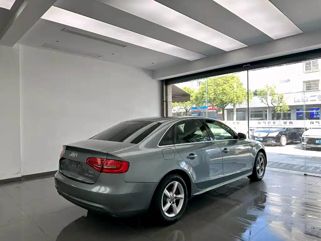 Audi A4L — миниатюра 9