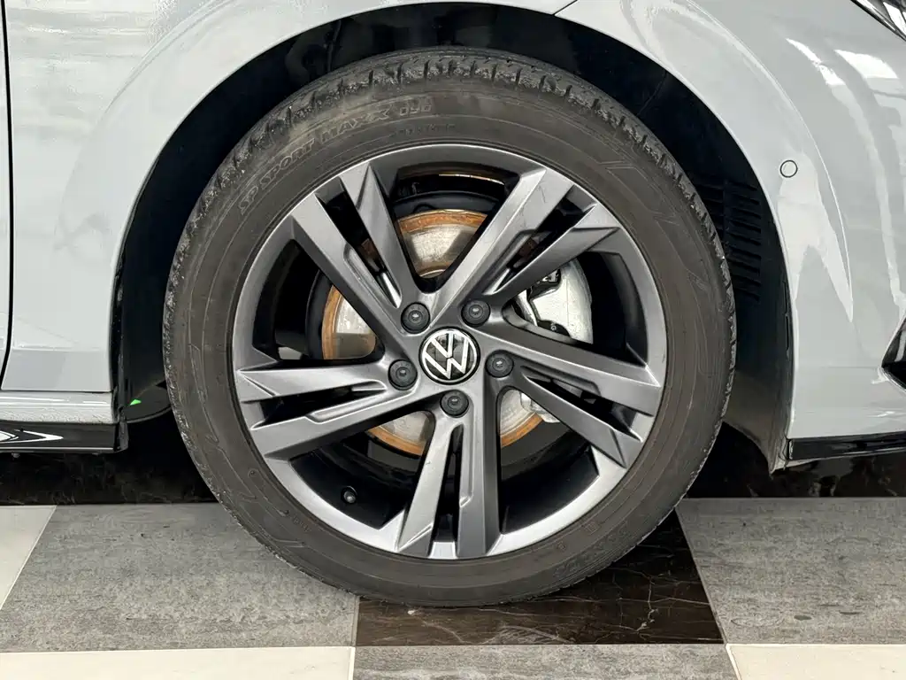 Volkswagen Golf — миниатюра 10