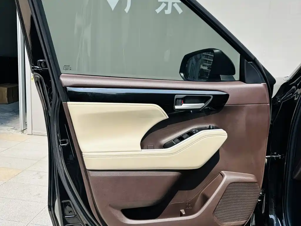 Toyota Highlander — фотографии объявления, Фото 22