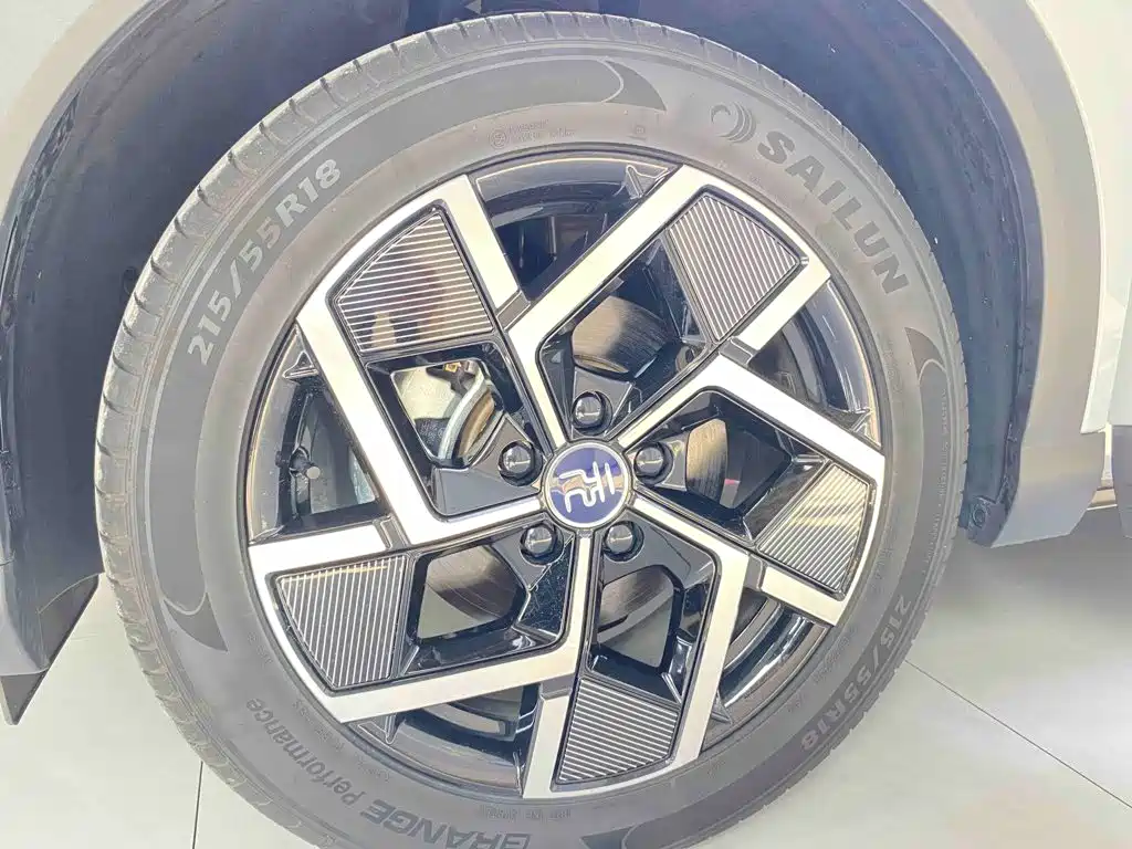 BYD Yuan Plus — миниатюра 10