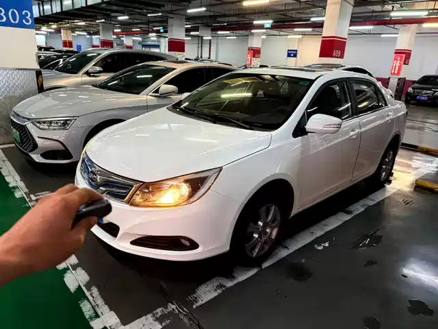 2017 BYD E5