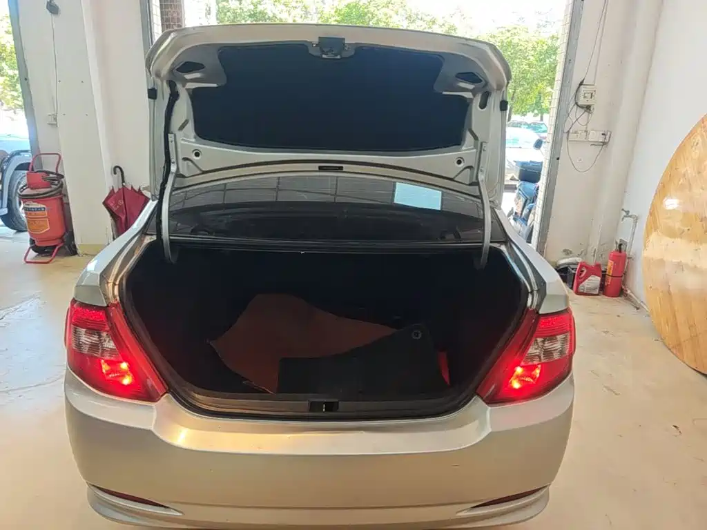 BYD F3 — миниатюра 19