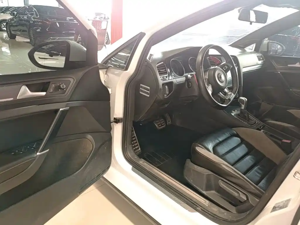 Volkswagen Golf — миниатюра 16