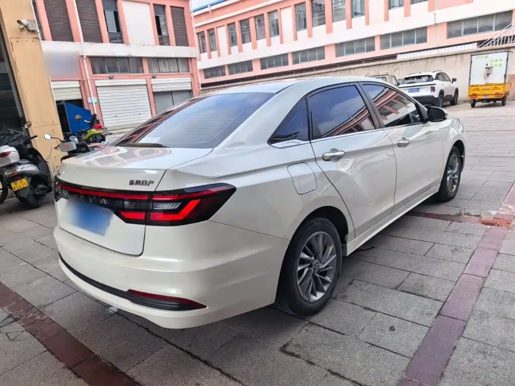 Venucia D60 — миниатюра 7