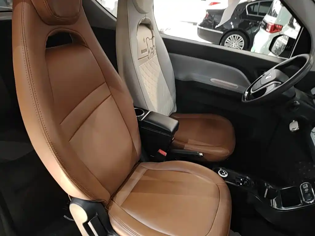 Wuling MINIEV — миниатюра 25