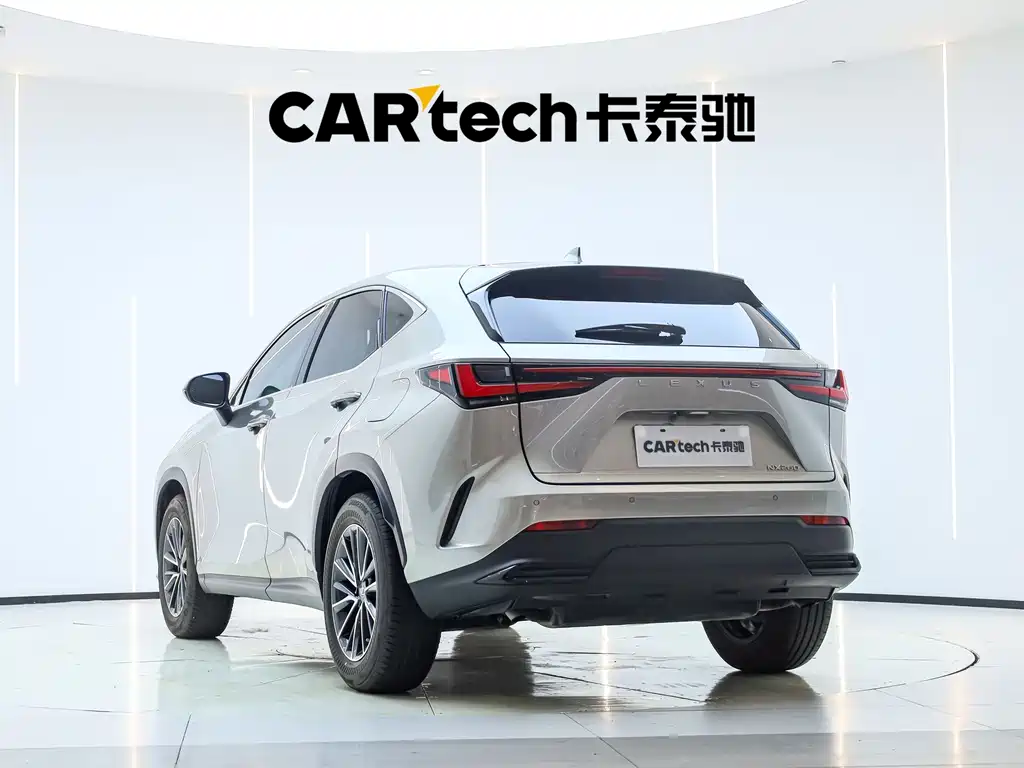 Lexus NX — миниатюра 3