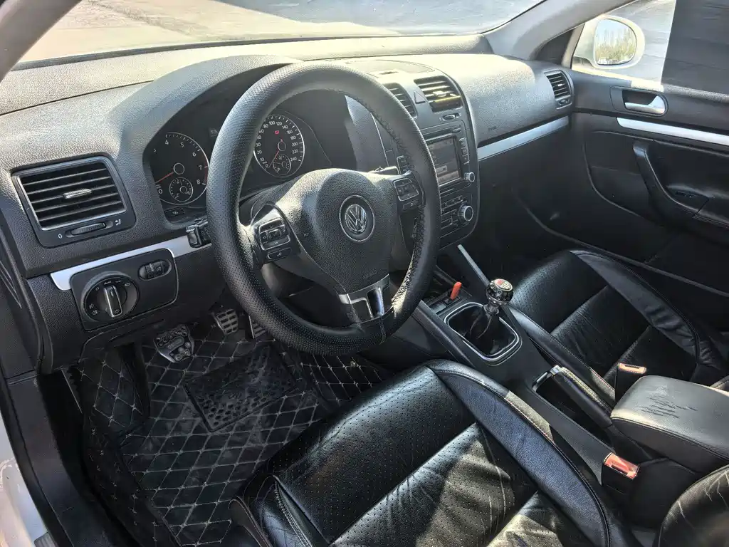 Volkswagen Sagitar — миниатюра 7