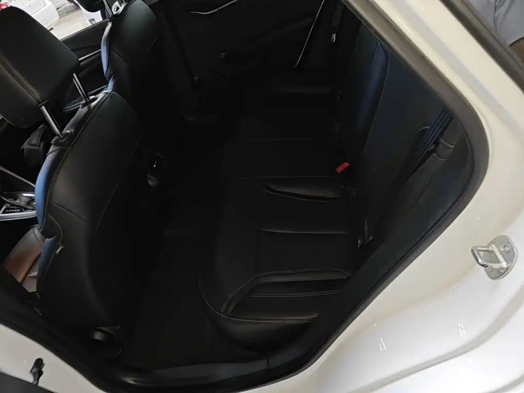 Buick Excelle — миниатюра 17