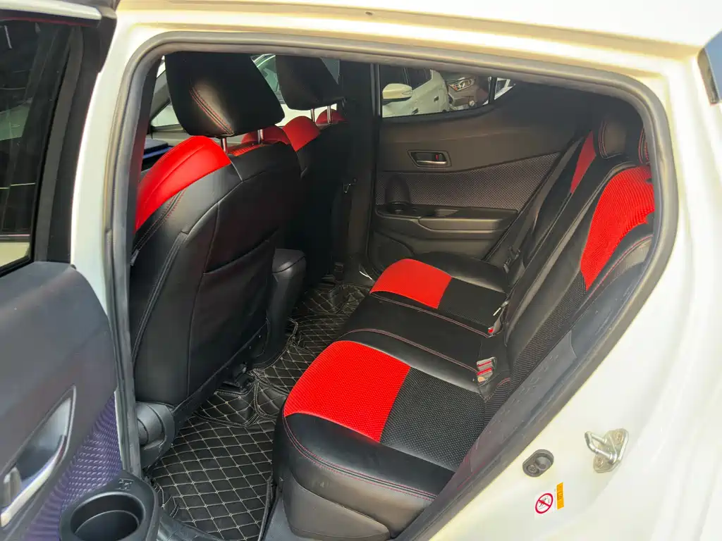 Toyota C-HR — миниатюра 16