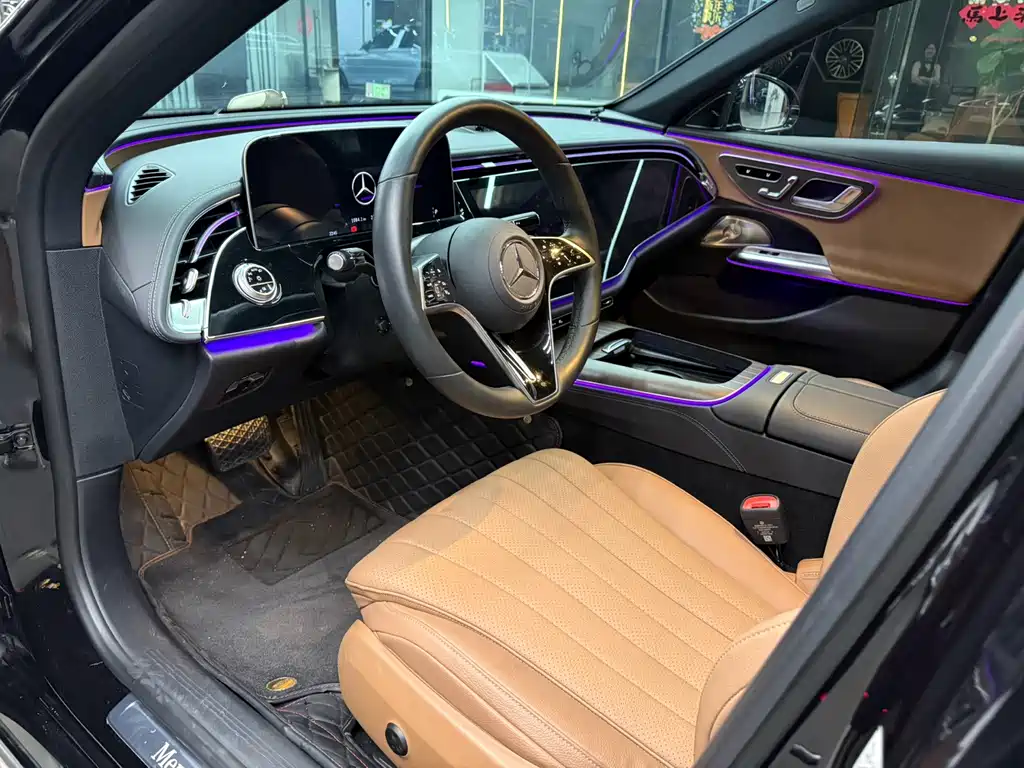 Mercedes-Benz E-Class — миниатюра 3