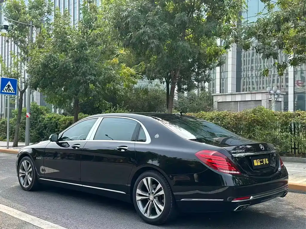 Mercedes-Benz S-Class — миниатюра 6