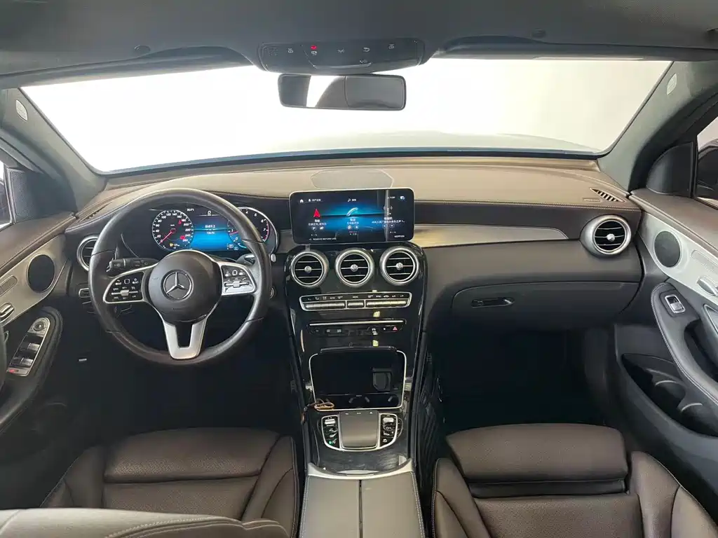 Mercedes-Benz GLC — миниатюра 7