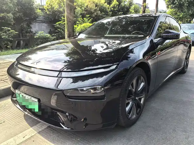 XPeng P7