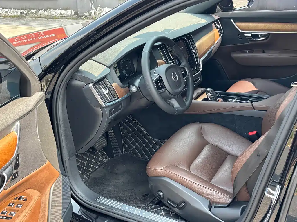 Volvo S90 — миниатюра 4